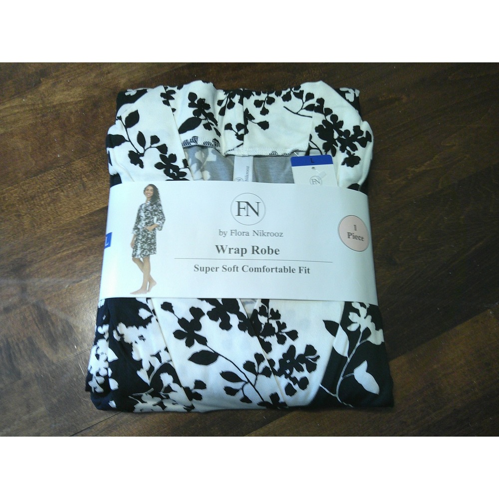 Flora Nikrooz Wrap Robe Womens‎ L Black White Floral NWT Soft Loungewear 1611708